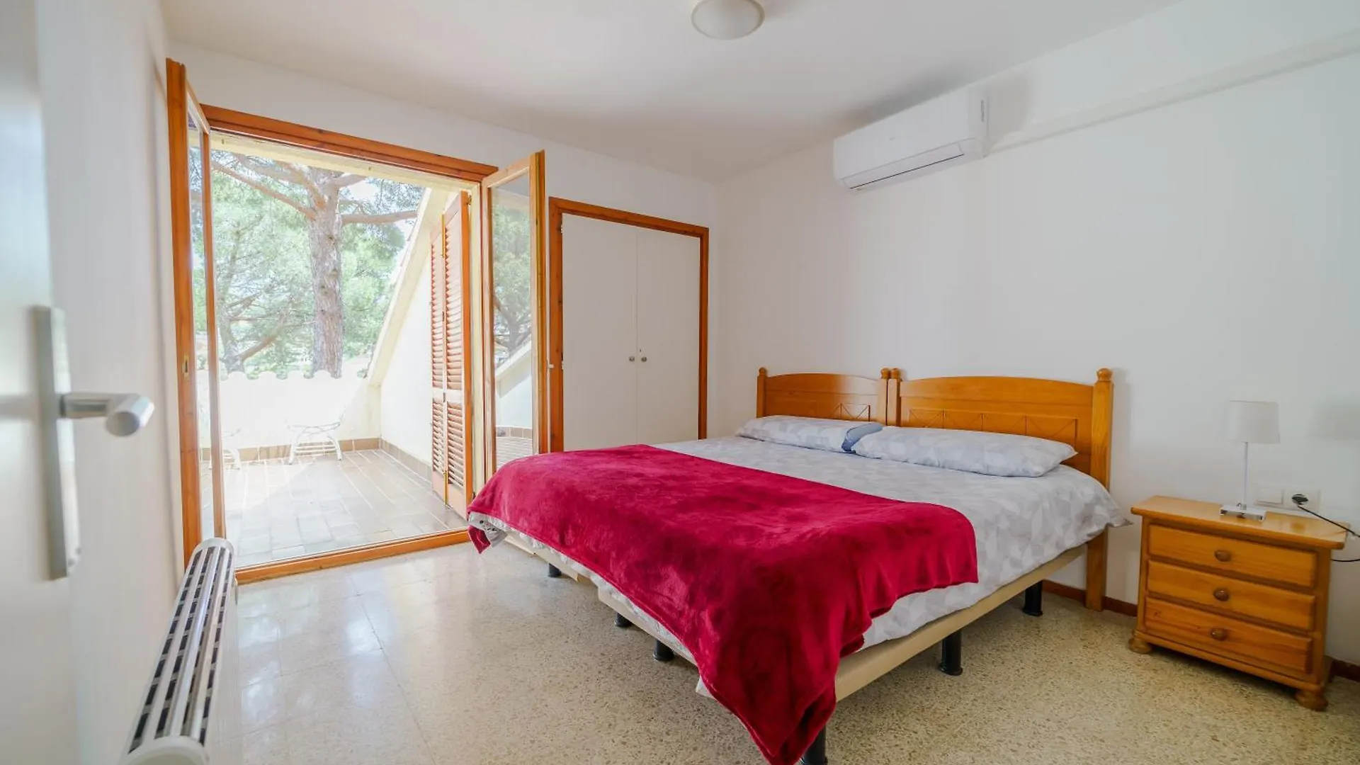 Villa In Tossa De Mar